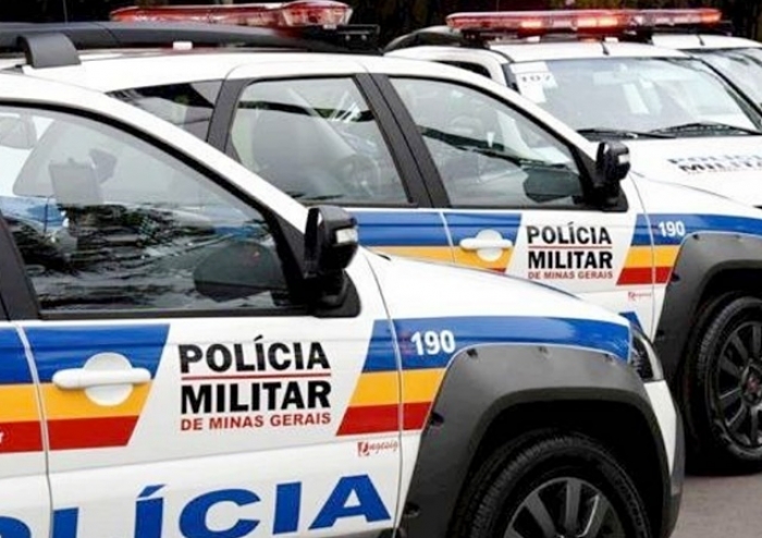 POLÍCIA MILITAR, EM OPERAÇÃO CONJUNTA COM A PATRULHA RURAL E POLÍCIA RODOVIÁRIA, PRENDE QUADRILHA E RECUPERA CERCA DE 2 TONELADAS DE CAFÉ