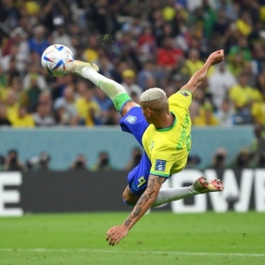 VOLEIO DO POMBO É ELEITO ‘O GOL MAIS BONITO DA COPA DO CATAR’