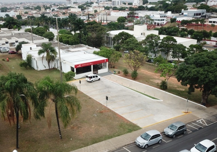 VEREADORES PRESTIGIAM MELHORIAS DO NOVO PRÉDIO DA SECRETARIA MUNICIPAL DE EDUCAÇÃO