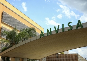 ANVISA PROÍBE VENDA DE PRODUTO DE LIMPEZA POR CAUSAR QUEIMADURAS