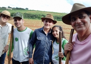 EASFP ABRE 40 VAGAS DE CURSO TÉCNICO EM AGROPECUÁRIA NO PROJETO NO PROJETO TRILHAS DO FUTURO