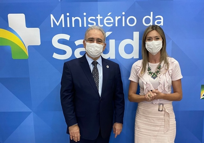 CONQUISTA | DEPUTADA GREYCE ELIAS E MINISTRO QUEIROGA ANUNCIAM CREDENCIAMENTO ONCOLÓGICO SUS DA SANTA CASA/HOSPITAL DO CÂNCER