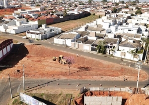 PREFEITO ANUNCIA PRAÇA DE CONVIVÊNCIA AO LADO DO POLIESPORTIVO MORADA NOVA