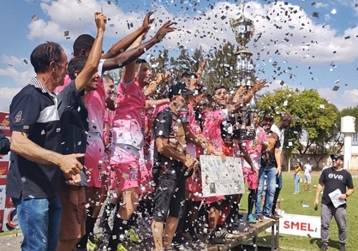 HYDROMAX DESENTUPIDORA FATURA O TÍTULO DA 1ª COPA JOÃO CATUPIRY DE FUTEBOL DE CAMPO