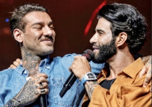 LUCAS LUCCO CANTA COM GUSTTAVO LIMA E ANUNCIA RETORNO AOS PALCOS