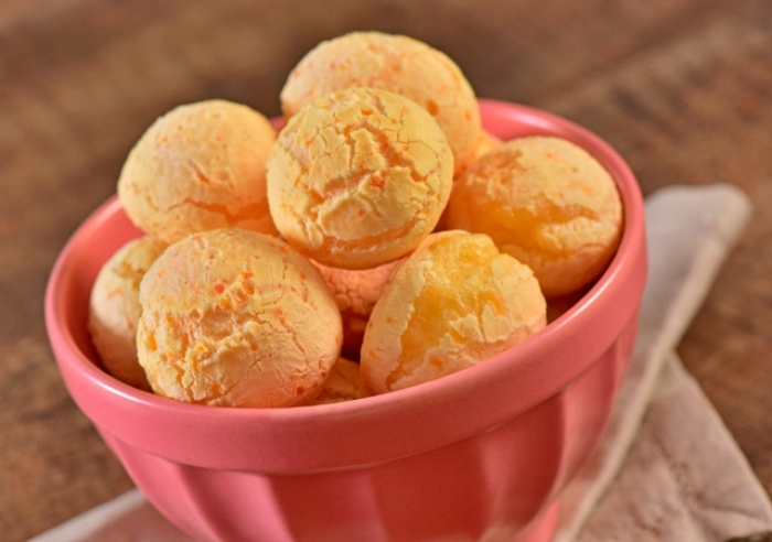 COMEMORE! HOJE É O DIA NACIONAL DO PÃO DE QUEIJO